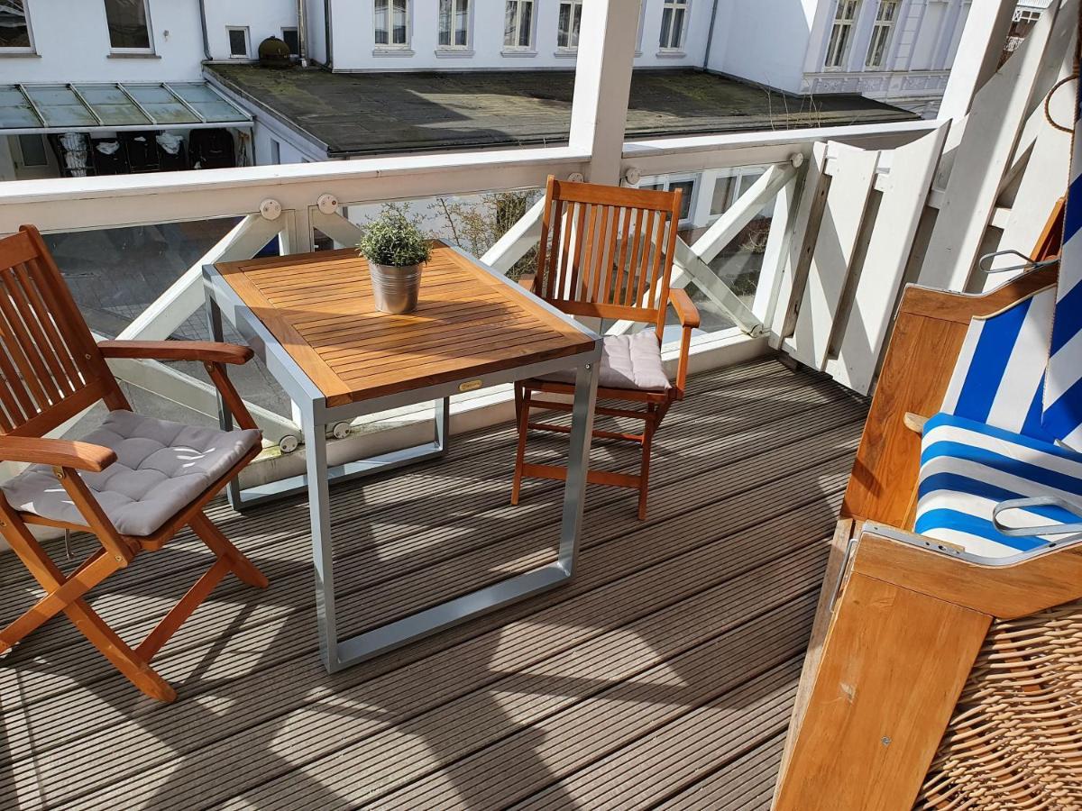 Das Appartement Inselliebe Ruegen Inkl Sauna Und 3H Taeglich Eintritt Ahoi Schwimmbad Sellin  Exterior photo